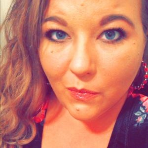 Meet your Posher, Kristin
